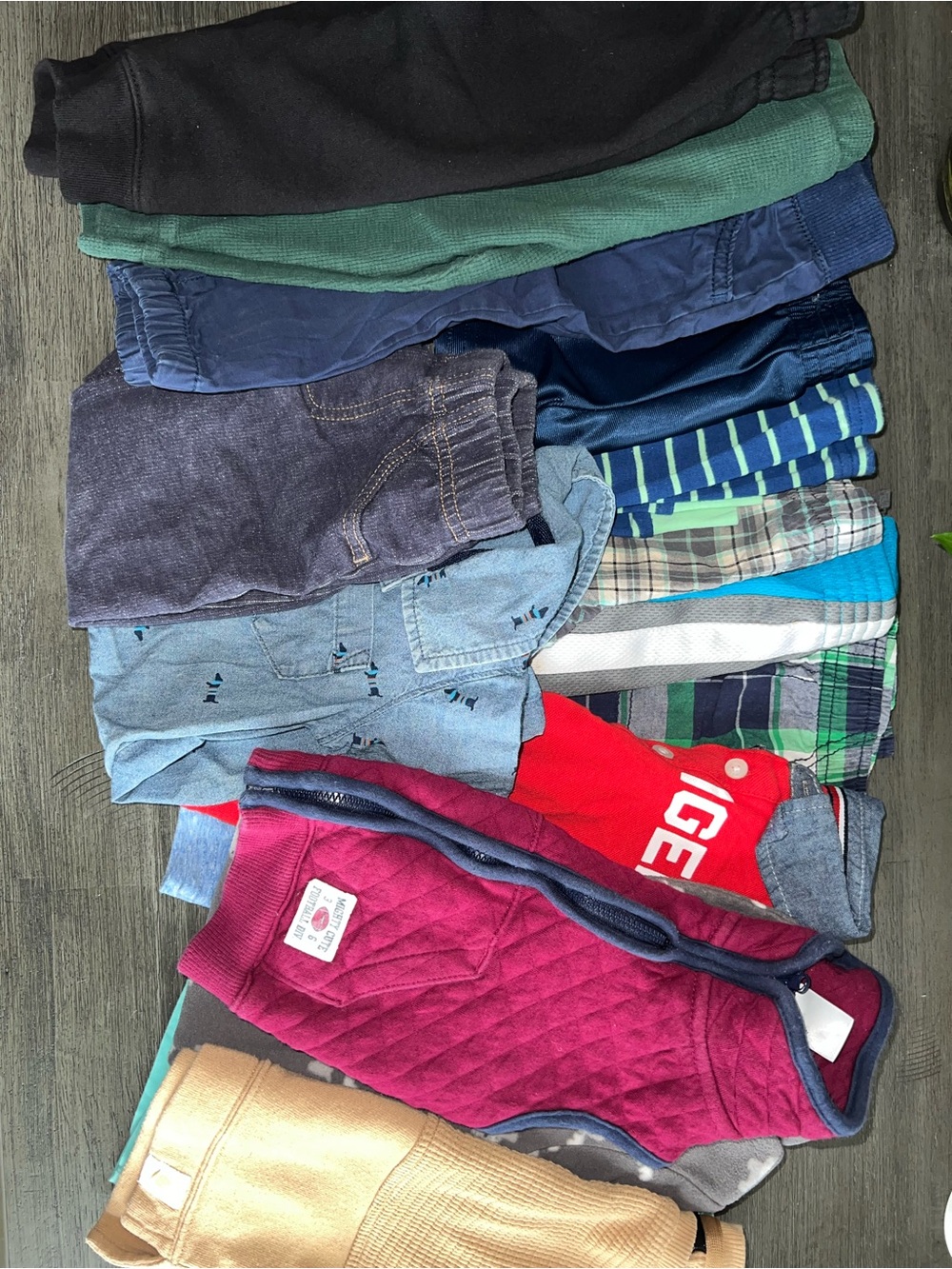 Mixed Boys' 12 month Clothing Bundle - Navy, Red, Teal, Gray & Green - Picture 3 of 6